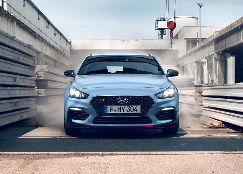 What is a high performace car?