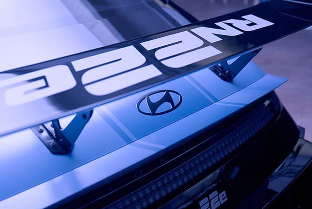 RN22e delivers the sound of a high-performance car that stimulates the driver's emotions suitable for electric vehicles.