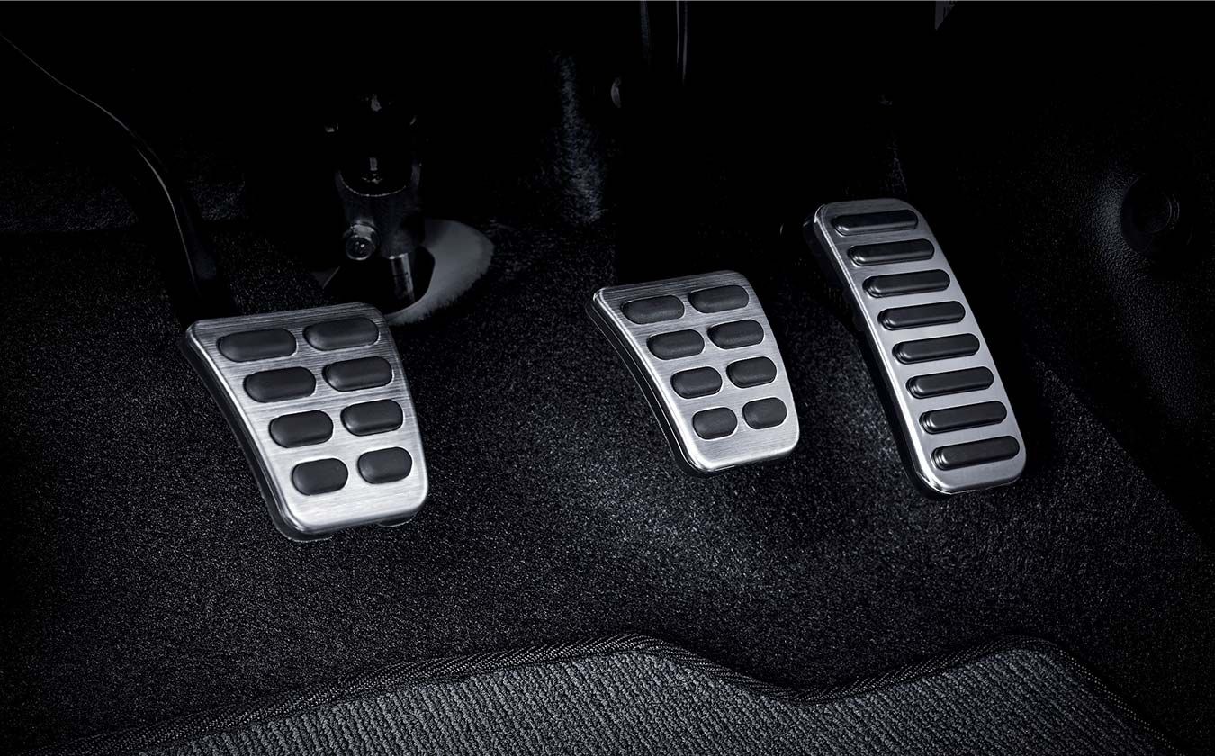 Cluth, brakes, throttle